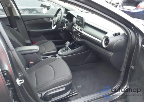 2021 Kia Forte Lxs из США, поврежденный, VIN 3KPF24ADXME385867